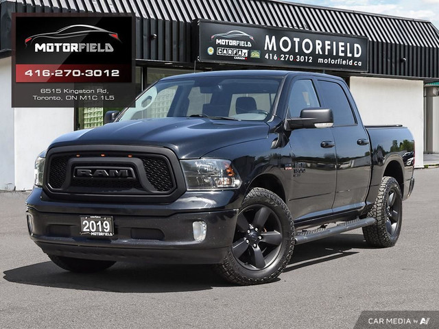 2019 Ram 1500 Classic SLT 4x4 Crew Cab 5.7L *Black Pkg, CarPlay* in Cars & Trucks in City of Toronto