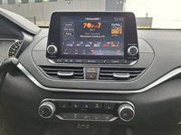 Come see this certified 2022 Nissan Altima 2.5 SE AWD | Heated Seats | Remote Start | Reverse Cam |... (image 3)