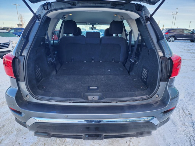  2020 Nissan Pathfinder S 4WD * ACCIDENT- FREE CARFAX * REMOTE S in Cars & Trucks in Calgary - Image 4