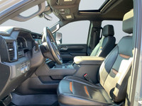 The Sierra Heavy Duty pickup offers technology and safety features to help keep you driving confiden... (image 9)
