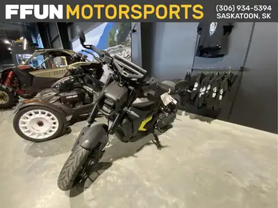 Transportation and Preparation NOT Included 2025 Can-Am Pulse Carbon BlackThe Can-Am Pulse motorcycl...