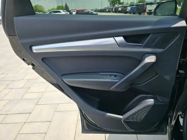 2023 Audi Q5 dans Autos et camions dans Ottawa - Image 30