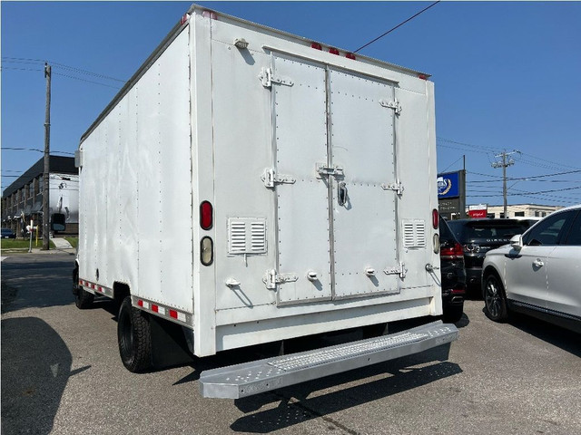 2014 GMC Savana 3500|14 Foot Box in Cars & Trucks in City of Toronto - Image 4