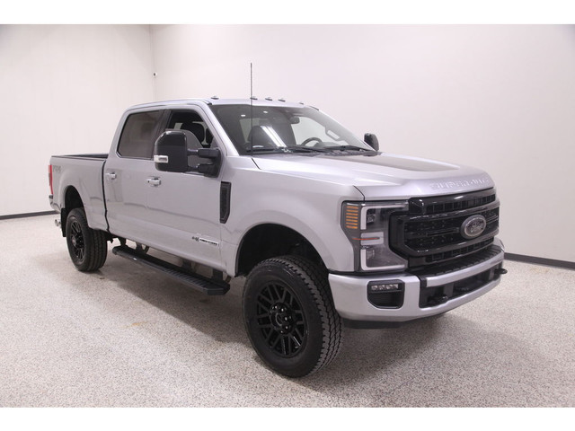  2022 Ford F-250 LARIAT 4WD Crew Cab 6.75' Box in Cars & Trucks in Gatineau - Image 4