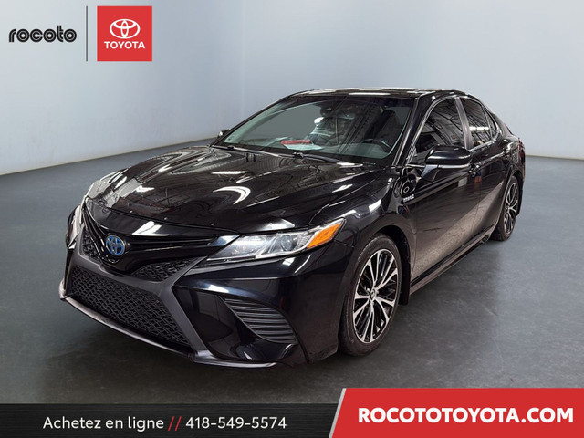 2018 Toyota Camry Hybrid SE HYBRID SE HYBRID in Cars & Trucks in Saguenay