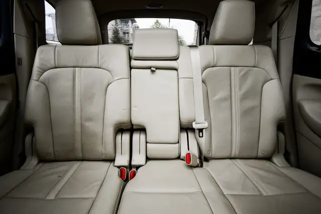 2014 Lincoln MKT ECOBOOST in Cars & Trucks in Ottawa - Image 35