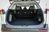 Low Mileage, Heated Seats, Apple CarPlay, Android Auto, Blind Spot Monitoring, Lane Keep Assist! 6 L... (image 5)