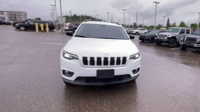 2022 Jeep Cherokee North | 4X4 | Backup Camera | Heated Seats in Cars & Trucks in Prince George - Image 4