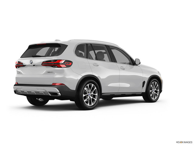 2026 BMW X5 xDrive40i in Cars & Trucks in Vancouver - Image 2