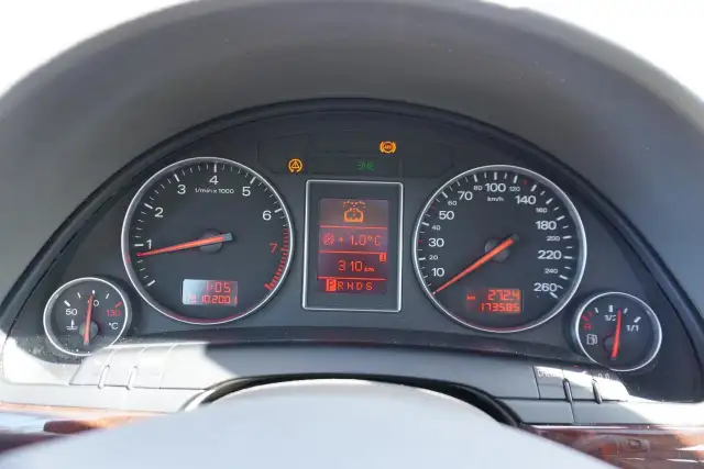 2002 Audi A4 3.0L QUATTRO / LOW KM'S / DEALER SERVICED / LOCAL in Cars & Trucks in Mississauga / Peel Region - Image 14