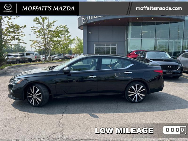 2021 Nissan Altima 2.5 Platinum ONE OWNER - LOW MILEAGE in Cars & Trucks in Barrie - Image 2