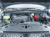 Sunroof, Cooled Seats, Premium Audio, Navigation, Wireless Charging! Very few crossover SUVs come cl... (image 8)