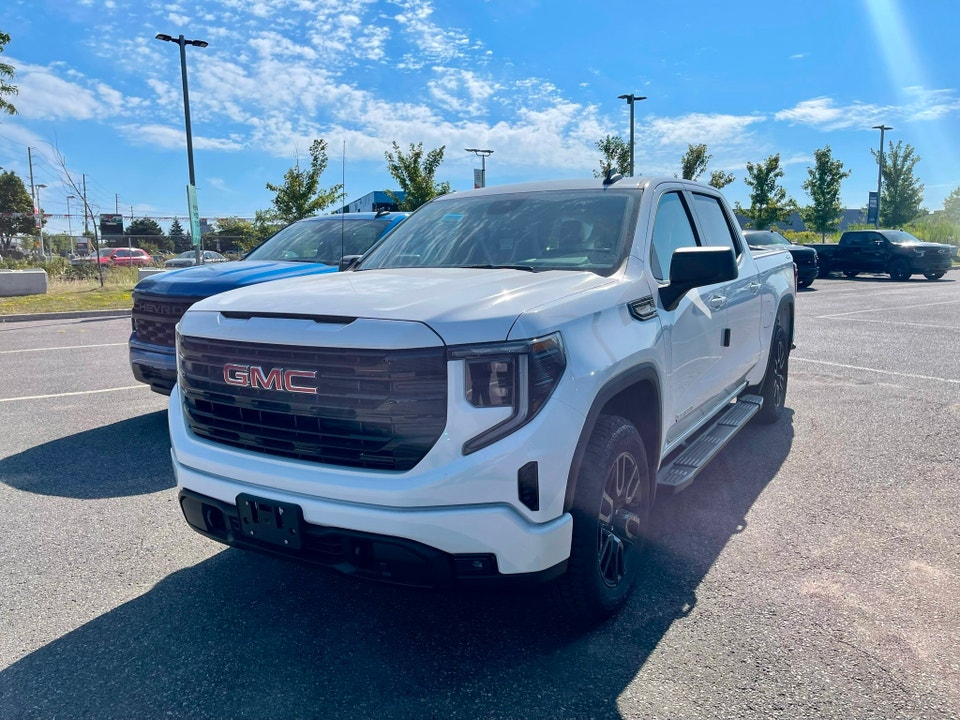 2022 GMC Sierra 1500 Elevation