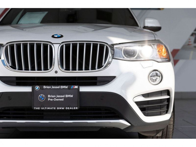 2018 BMW X4 xDrive28i in Cars & Trucks in Vancouver - Image 4