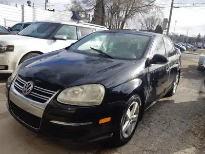 Volkswagen Jetta Sedan 4 portes 2,5 L, boîte automatique 2006 à 