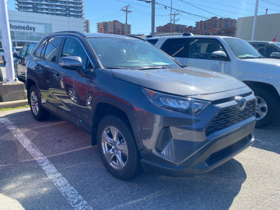 2022 Toyota RAV4 Hybrid LE AWD Frais RDPRM inclus