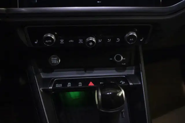 2019 Audi Q3 Technik in Cars & Trucks in Edmonton - Image 21