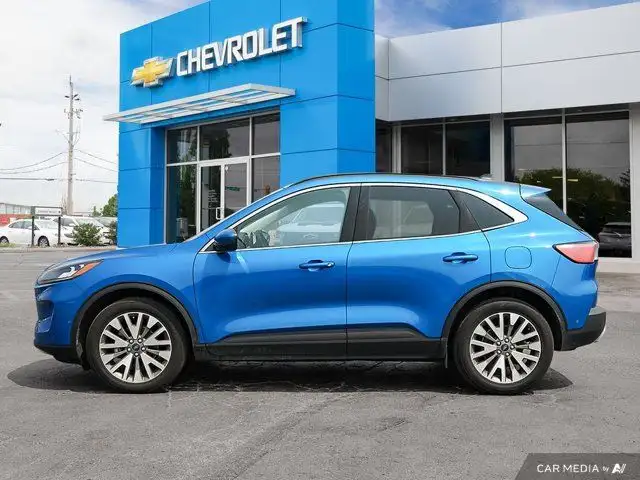 2021 Ford Escape Titanium Hybrid | Adaptive Cruise Control in Cars & Trucks in Windsor Region - Image 4