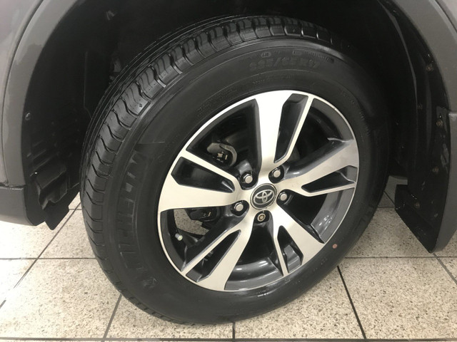 2018 Toyota RAV4 LE in Cars & Trucks in Calgary - Image 4