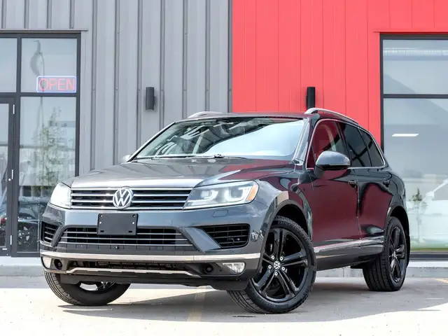 2015 Volkswagen Touareg Execline 3.6 - AWD | Pano Sunroof | 360  in Cars & Trucks in Saskatoon - Image 4