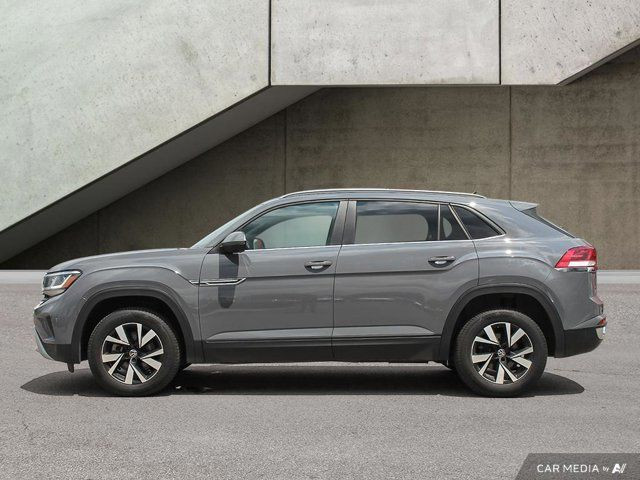 2021 Volkswagen Atlas Cross Sport Comfortline | LOW KMS | NO in Cars & Trucks in Hamilton - Image 2