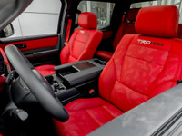 Visit our dealership to explore the recent trade-in of the 2025 TOYOTA TUNDRA LIMITED HYBRID. This e... (image 9)