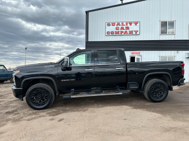 2022 Chevrolet Silverado 2500HD High Country - EVERY OPTION IN T in Cars & Trucks in Red Deer - Image 2