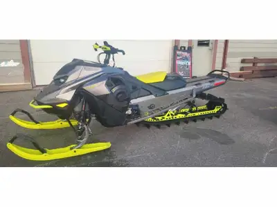 2023 SKI DOO SUMMIT X EXPERT TURBO 850 165 BIG SCREEN 797KMS APPLY ONLINE TODAY AT www.bowridgesport...