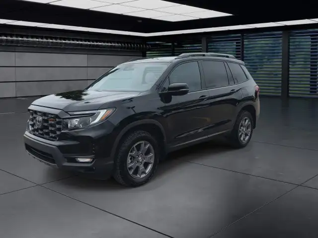 2024 Honda Passport TrailSport l Clean Car Fax l One Owner l Loc in Cars & Trucks in Calgary - Image 5