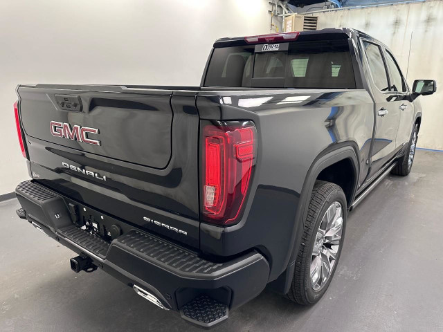 2025 GMC Sierra 1500 Denali 6.2L 8CYL | HEATED & VENTED FRONT... in Cars & Trucks in Lethbridge - Image 3