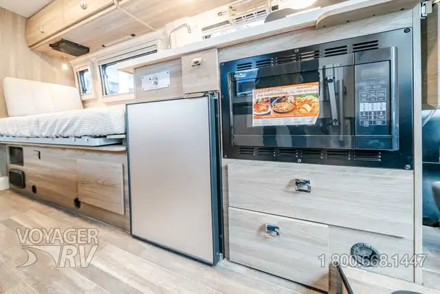 2025 Winnebago Travato 59K in RVs & Motorhomes in Kelowna - Image 24