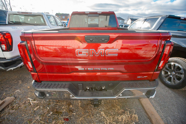 2024 GMC Sierra 1500 SLT TOIT + COMMODITÉ + PRIVILÈGE + SÉCURITÉ in Cars & Trucks in Longueuil / South Shore - Image 4