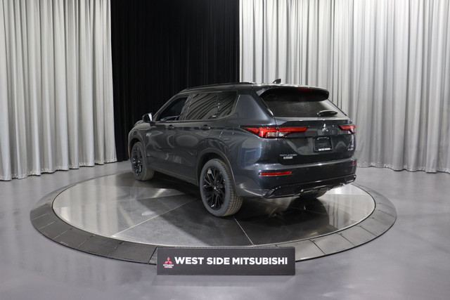 2025 Mitsubishi Outlander PHEV GT NOIR in Cars & Trucks in Edmonton - Image 4