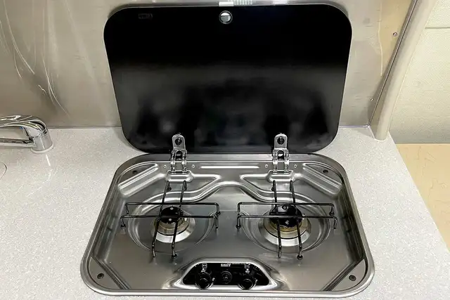 2012 Pleasure-Way Excel TS – Pre-Owned Class B Motorhome. in RVs & Motorhomes in Red Deer - Image 28