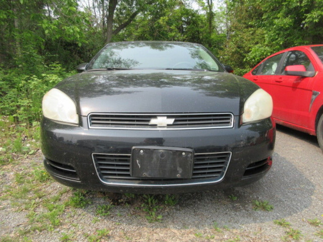2010 Chevrolet Impala 4dr Sdn LT in Cars & Trucks in Ottawa - Image 2