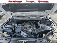 AWD, FRONT VENTED & FULL HEATED LEATHER/SUEDE SEATS, NAVIGATION w/ VOICE ACTIVATION, PARKVIEW REAR B... (image 9)