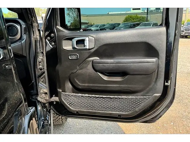 2022 Jeep Wrangler Willys 4Dr | Soft Top | Alpine | Tow Package  in Cars & Trucks in Mississauga / Peel Region - Image 20