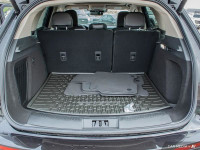Sunroof! Featuring attractive exterior styling, this Lincoln Corsair promises a smooth ride, with a... (image 9)