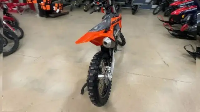 2025 KTM 250 SX-F in Dirt Bikes & Motocross in Barrie - Image 7