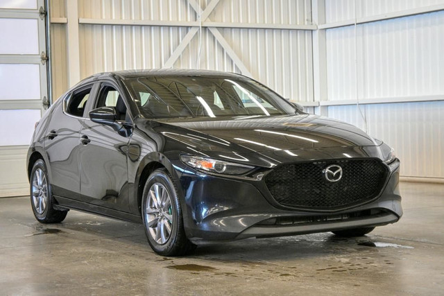 2020 Mazda Mazda3 GX manuelle , caméra , sièges chauffants in Cars & Trucks in Sherbrooke