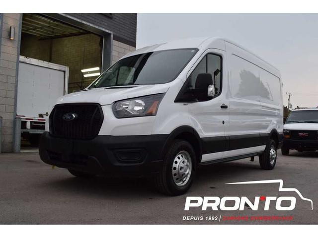 2023 Ford Transit Cargo Van **AWD ** T-250 148WB Med Roof ** in Cars & Trucks in Laval / North Shore - Image 4