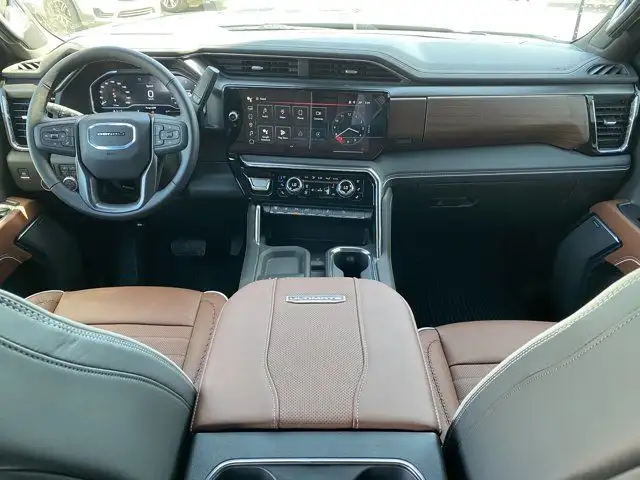 2025 GMC Sierra 3500HD Crew Cab Denali Ultimate in Cars & Trucks in Edmonton - Image 16