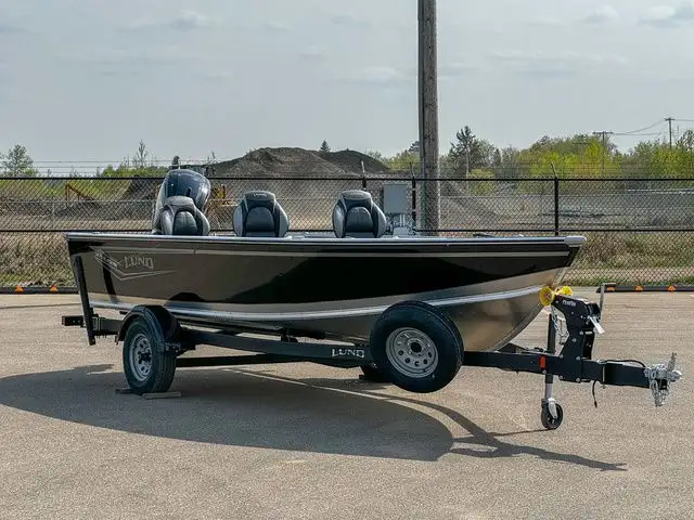 2024 Lund 1875 Alaskan Tiller in Powerboats & Motorboats in Prince Albert - Image 3