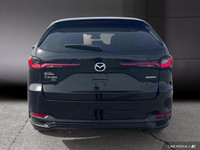 Le Mazda CX-90 PHEV GS 2024 est un VUS intermédiaire hybride rechargeable qui allie performance, eff... (image 5)