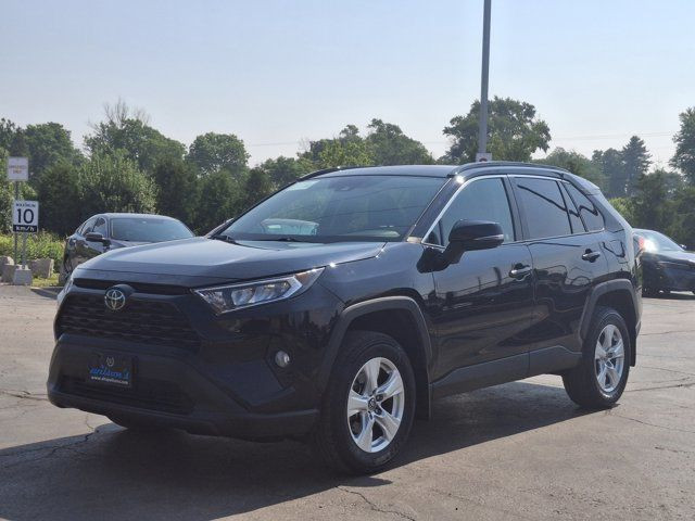 2020 Toyota RAV4 XLE AWD | Sunroof | Adaptive Cruise Control in Cars & Trucks in Guelph
