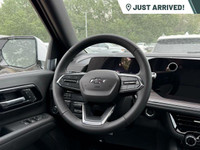 Leather Seats, Heated Seats & Steering, Heated Second Row, Adaptive Cruise Control, Back-Up Camera,... (image 6)