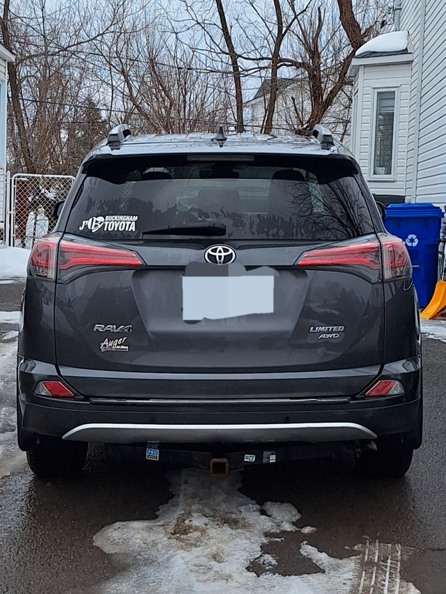 2016 Toyota RAV 4 Limited in Cars & Trucks in Gatineau - Image 4