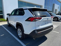 This Toyota RAV4 delivers a Regular Unleaded I-4 2.5 L/152 engine powering this Automatic transmissi... (image 2)