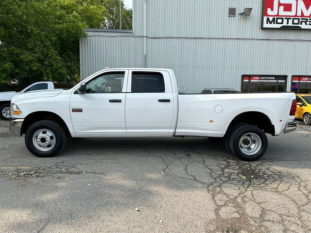 2012 Ram 3500 Crew Cab 4x4 Long Bed DRW SLT in Cars & Trucks in Markham / York Region - Image 2