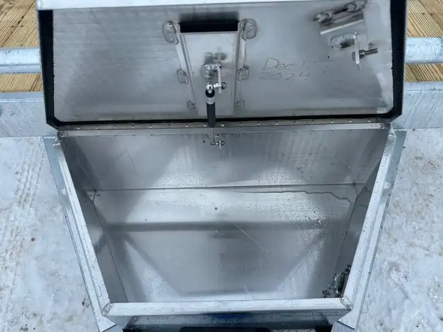 2025 Canada Trailers 7' x 17'+4' Galvanized Gravity Tilt 14K in Cargo & Utility Trailers in Portage la Prairie - Image 11